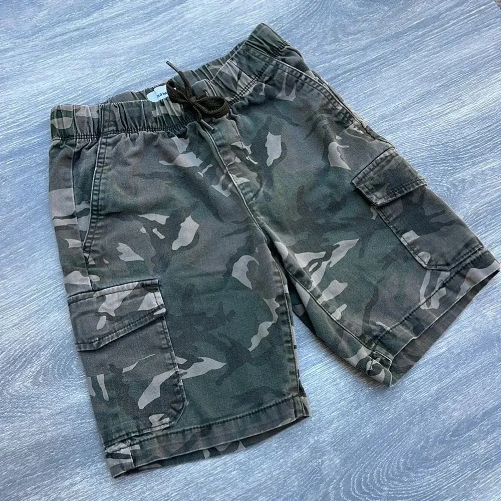 Old Navy Cargo Shorts, camo